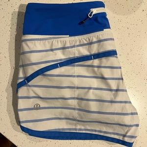 Retired print Lululemon Speed Up Shorts